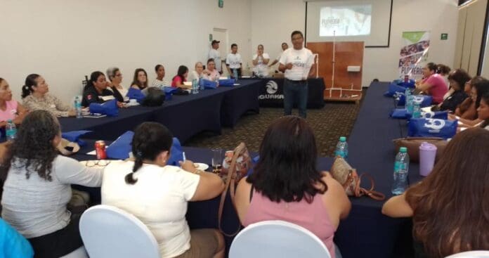 Un éxito, el Taller de Plomería para mujeres que realizó Aguakan en Playa del Carmen