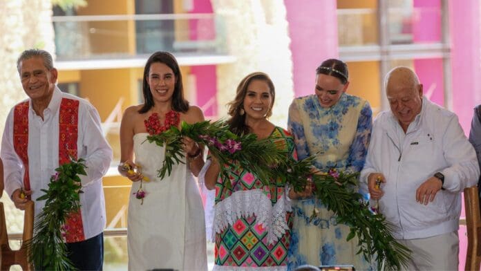 Mara Lezama y Josefina Rodríguez inauguran nueva etapa del Hotel Xcaret con inversión de 700 mdd