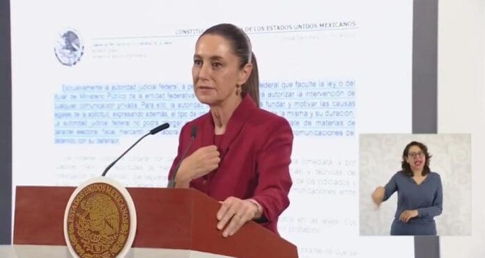 Niega Claudia Sheinbaum Pardo que el gobierno de México vaya a espiar a los ciudadanos con las nuevas leyes.