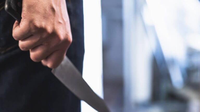 Hombre apuñala a su hermana tras una discusión en Guanajuato