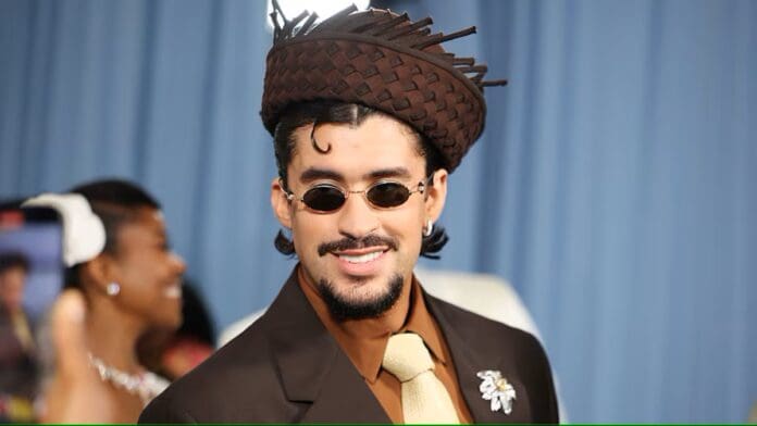 Bad Bunny lanza crítica a política migratoria de Donald Trump con nuevo videoclip