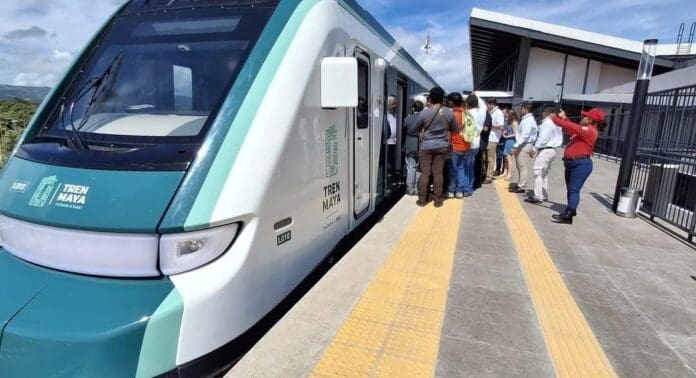 Acepta la mandataria Claudia Sheinbaum Pardo que AMLO adquirió deuda para concluir obras como el Tren Maya.