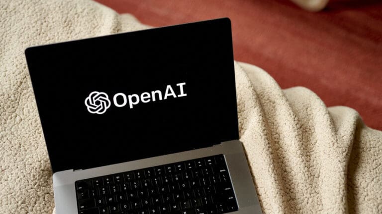 OpenAI lanza su propio navegador para competir con Google Chrome