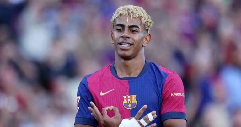 Denunciarán al futbolista Lamine Yamal por haber contratado personas con enanismo para su fiesta de cumpleaños.