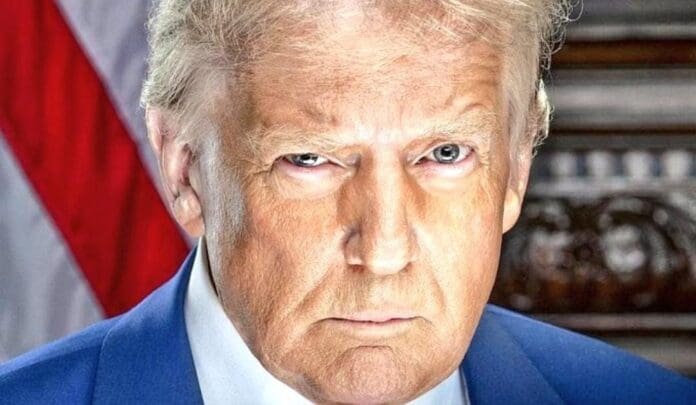 Informan que Donald Trump padece insuficiencia venosa crónica. Se trata de un padecimiento propio de su edad.