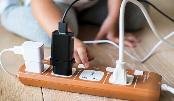 Muere niño tras recibir descarga eléctrica en Ciudad Juárez, Chihuahua