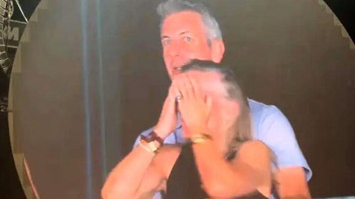 Renuncia Andy Byron como CEO de Astronomer tras escándalo destapado en concierto de Coldplay