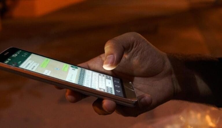 Rescatan a dos víctimas de secuestro virtual en Cancún; pedían 100 mil pesos a las familias. Fueron halladas con bien.