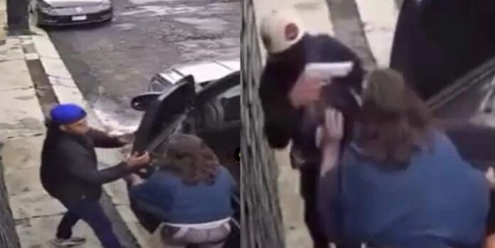 Mujer enfrenta a ladrones y evita el robo de su auto en Uruapan, Michoacán