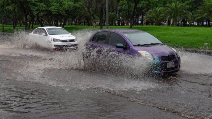 Activan alerta amarilla en 12 alcaldías de la CDMX por intensas lluvias y caída de granizo
