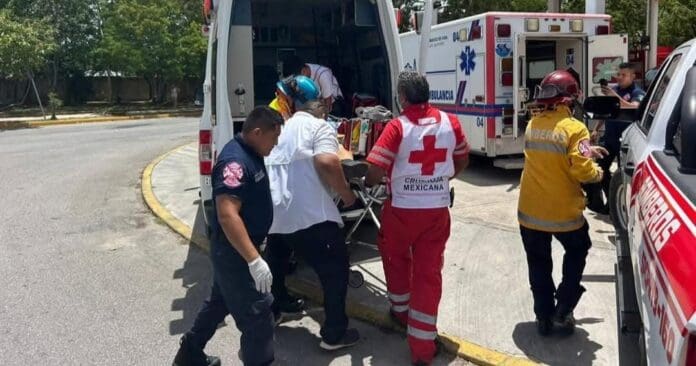 Fallece sujeto tras sufrir un paro cardiaco en Villas del Sol de Playa del Carmen. Ya nada pudieron hacer para salvarlo.