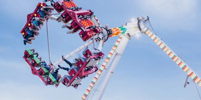 Video: Se parte juego mecánico en parque de diversiones y deja 23 heridos graves en Arabia Saudita