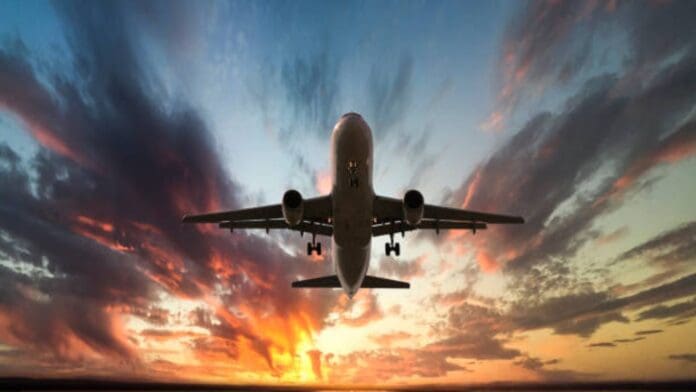 Niño de 10 años es abandonado por sus padres en un aeropuerto de España por problemas con su pasaporte