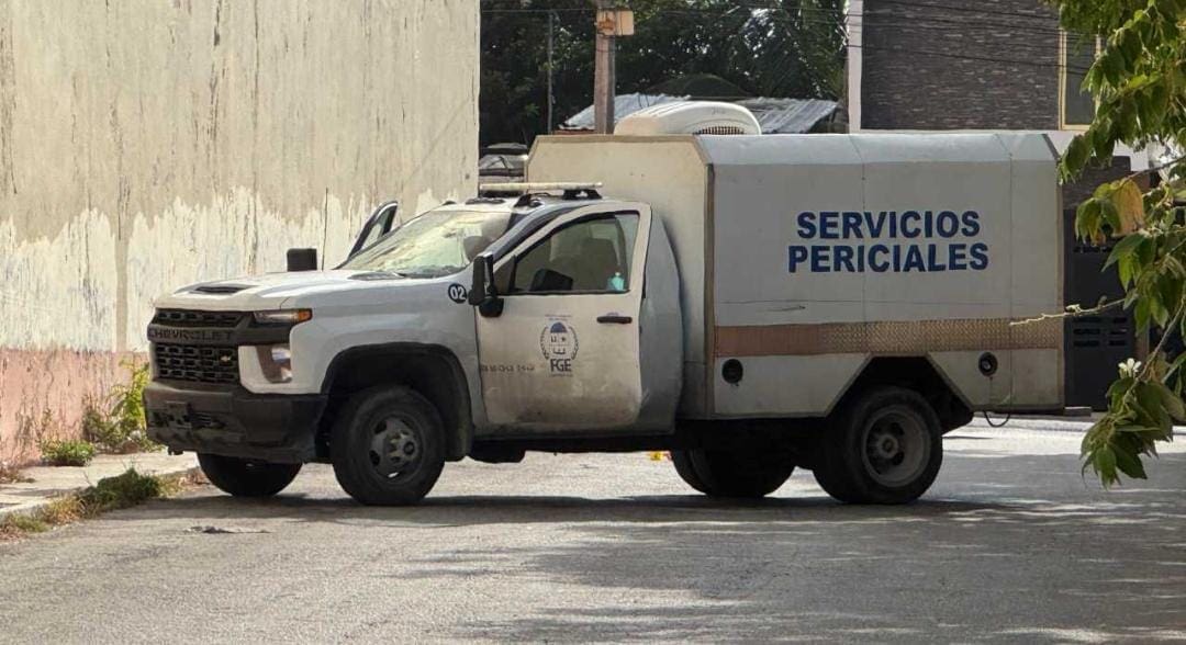 Encuentran a un sujeto asesinado dentro de un contenedor de basura en Cancún