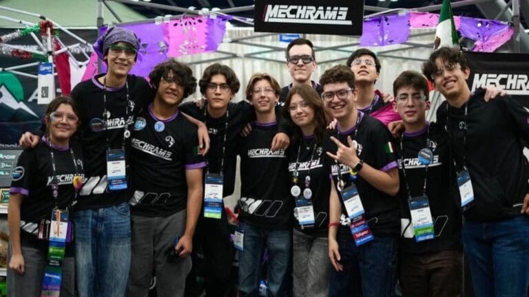 México logra su segundo campeonato en el Mundial de Robótica en Japón; estudiantes vencen a 160 equipos