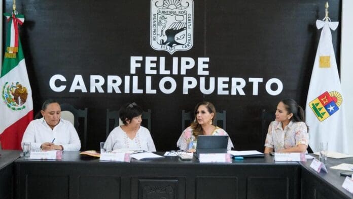 Agilizan Mara Lezama y Edna Vega Rangel, titular de Sedatu, la regularización de tierras en el estado de Quintana Roo.