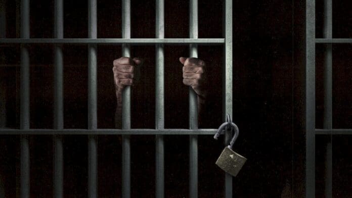 Sujeto es condenado a 330 años por asesinar a tres hombres en Morelia, Michoacán