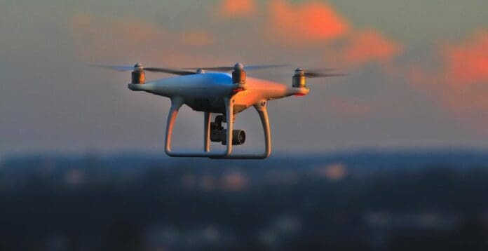 Periodista de Fox News afirma que la CIA usa drones para vigilar a México. Dice que ya están supervisando a los cárteles.