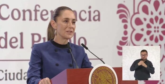 Revela Claudia Sheinbaum más detalles sobre Olinia, primer auto eléctrico mexicano. Podría estar disponible para mediados de 2026.
