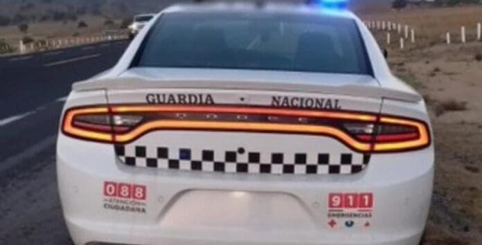 Asaltan a transportistas en la Puebla-Orizaba usando una patrulla clonada de la Guardia Nacional. Cada vez peor la inseguridad.
