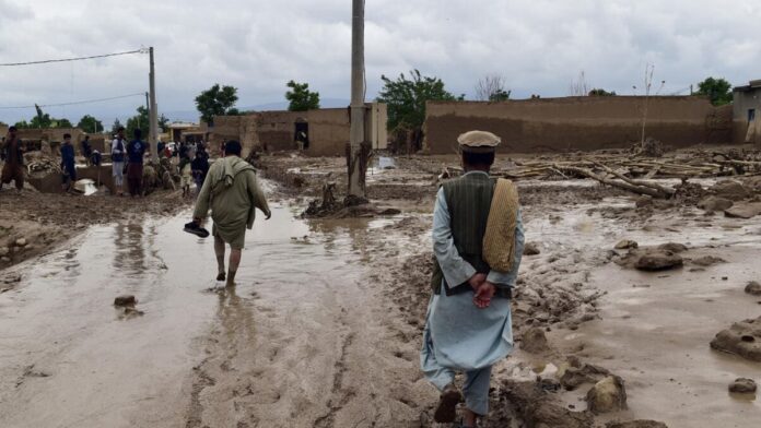 Reportan 200 personas muertas y 80 desaparecidas tras inundaciones en Pakistán