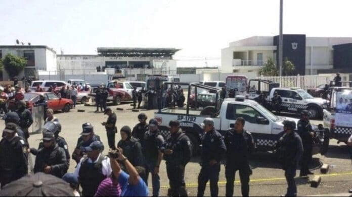 Lanzan con drones granada al interior del penal de Tuxpan, Veracruz