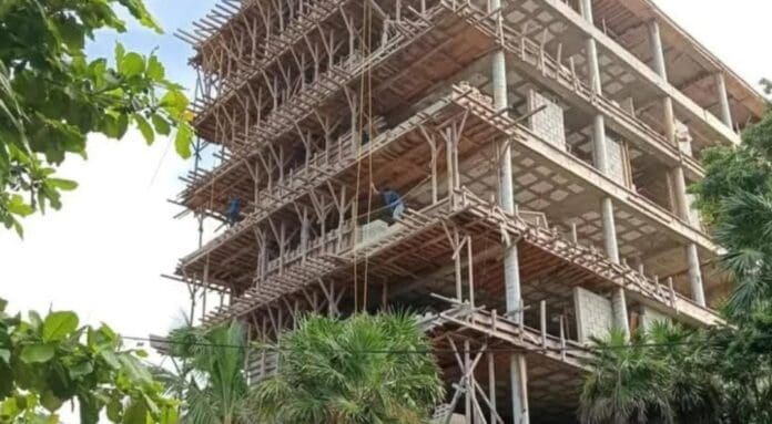 Autorizan la demolición de un edificio que no respetó las normas ambientales en Tulum. Profepa deberá vigilar que se cumpla.