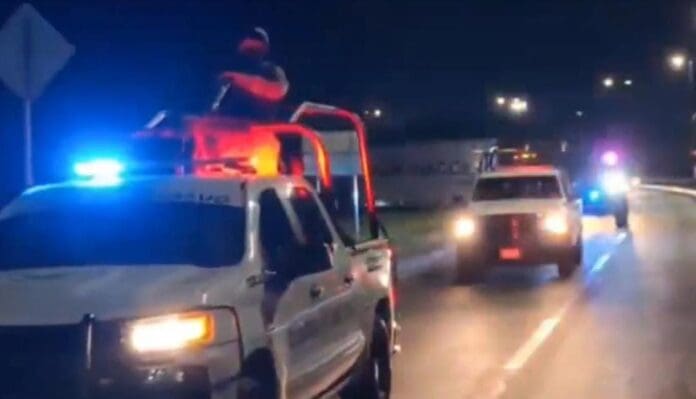 Atacan a balazos a dos menores de edad en la Bonampak de Cancún esta madrugada; sujetos querían robarles su motocicleta.