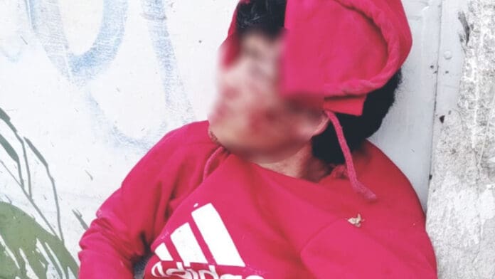 Ladrón es golpeado por vecinos tras intentar asaltar a una mujer de la tercera edad en Puebla