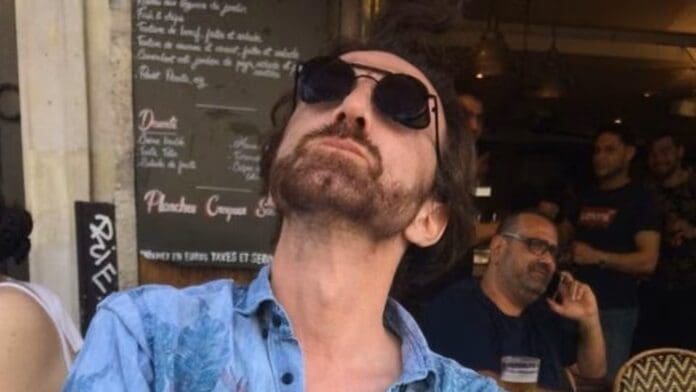 Muere durante el rodaje de la serie 