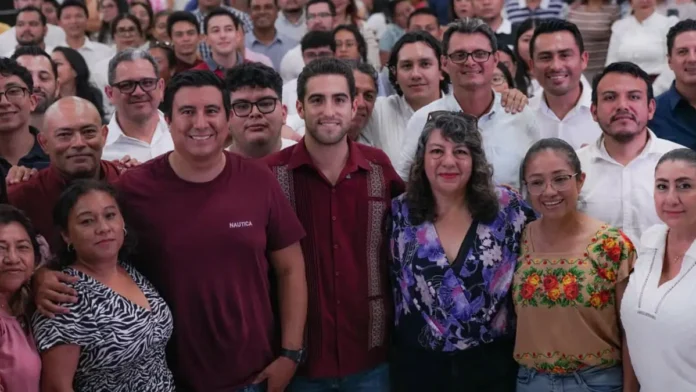 Gino Segura integra la movilidad a la agenda legislativa con foro en Chetumal