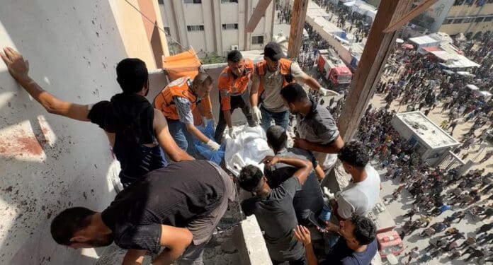 Video: Deja 19 muertos un bombardeo de Israel contra un hospital de Gaza; cuatro son periodistas