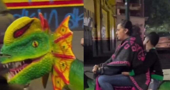 Captan a una mujer y un niño circulando a bordo de un dinosaurio en la Cdmx. Todo ha quedado grabado y se viralizó.
