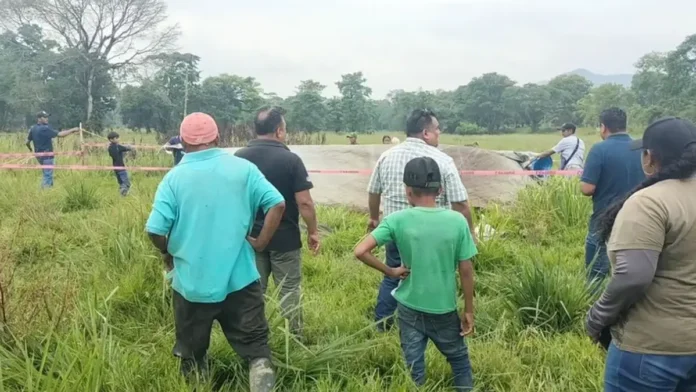 Muere menor y su tío tras ser impactados por un rayo en Veracruz