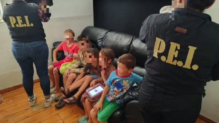 Rescatan a siete menores abandonados por su padre en Mérida, Yucatán