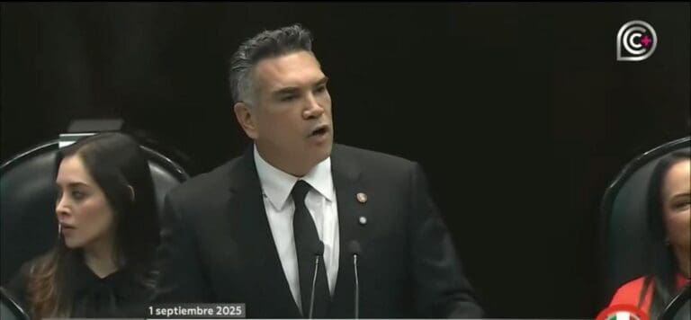 El senador "Alito" Moreno acusa a Morena de ser un cártel que pacta con criminales, no un partido político.