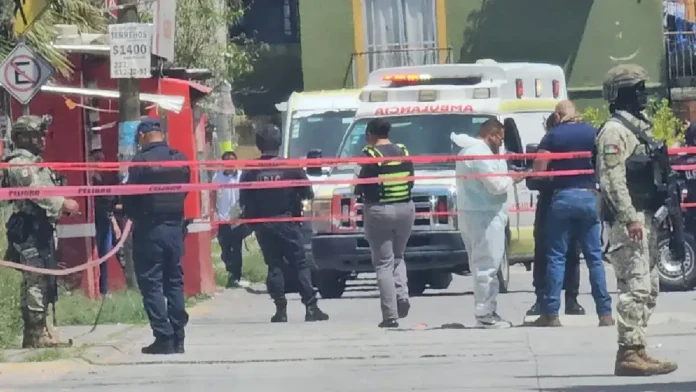 Encuentran cadáver de una mujer envuelto en cobijas en Puebla