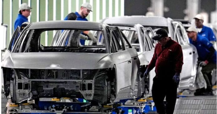 ICE arresta a más de 450 personas en planta de Hyundai-LG en Estados Unidos