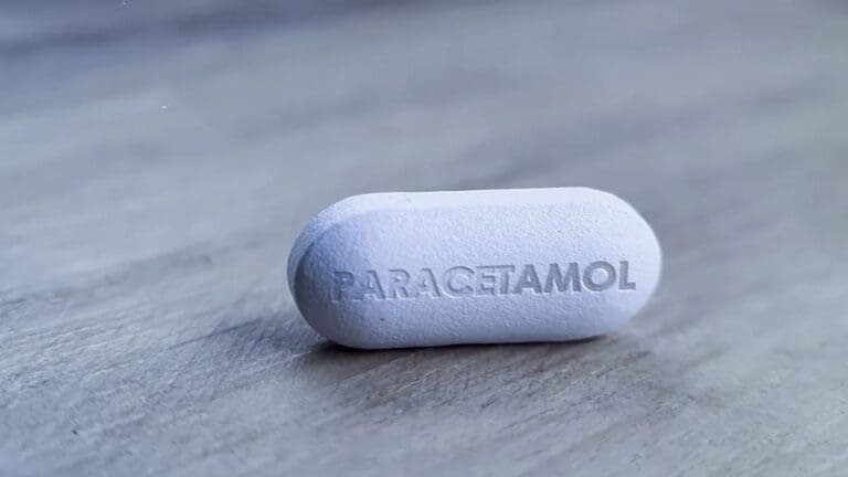 Fallece niño de cinco años tras consumir paracetamol caducado en Cuba