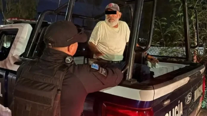 Adulto mayor es arrestado por no pagar su cuenta tras irse de copas en Coahuila