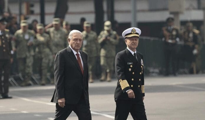 Sobrino de exsecretario de Marina de AMLO frena orden de arresto en su contra por caso de huachicol fiscal.