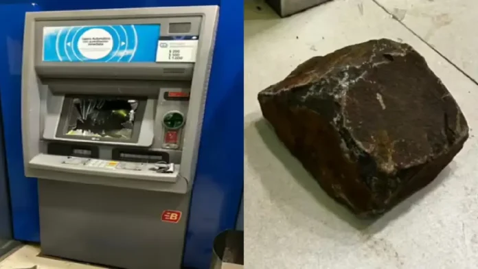 Sujeto rompe un cajero automático tras no poder retirar dinero en Argentina