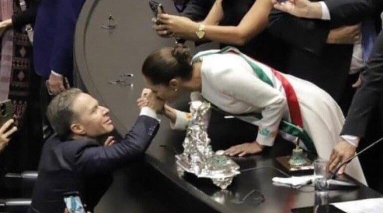 Apoyamos a la presidenta, pero dirigencias locales del Partido Verde decidirán si se alían con Morena, dijo Manuel Velasco .