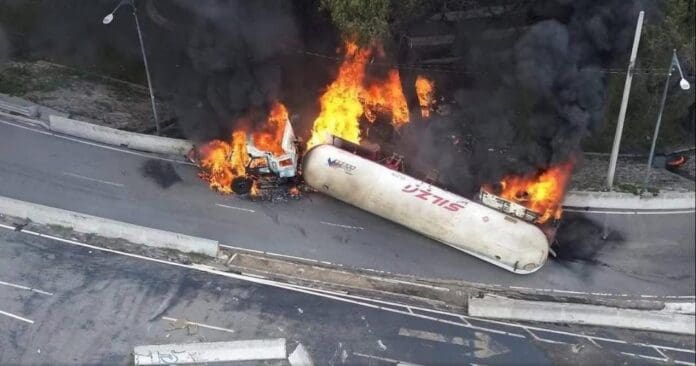 Autoridades de la Cdmx prometen entregar varios apoyos de 20 a 50 mil pesos a víctimas de explosión de pipa.