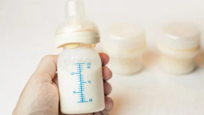 Muere bebé de dos meses mientras tomaba leche de fórmula en Saltillo, Coahuila