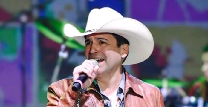 Cantante Bobby Pulido se lanza como candidato demócrata al Congreso de los Estados Unidos. Busca ser legislador.