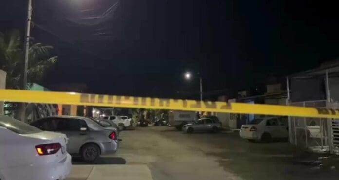 Ataque armado en fraccionamiento La Joya de Cancún dejó tres asesinados y un lesionado. Sigue la inseguridad.