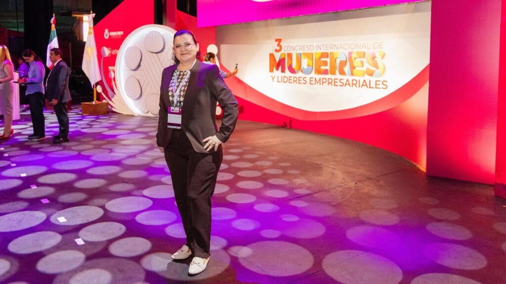 Perito Spa de Playa del Carmen obtiene Premio "Rompiendo el Techo de Cristal" de CONCANACO SERVYTUR