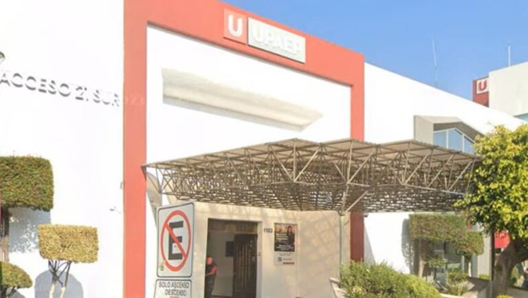 Encuentran restos de un bebé en baño de la UPAEP