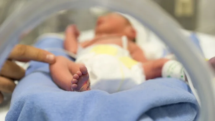 Mueren siete bebés tras contraer una bacteria en un hospital en Rumania